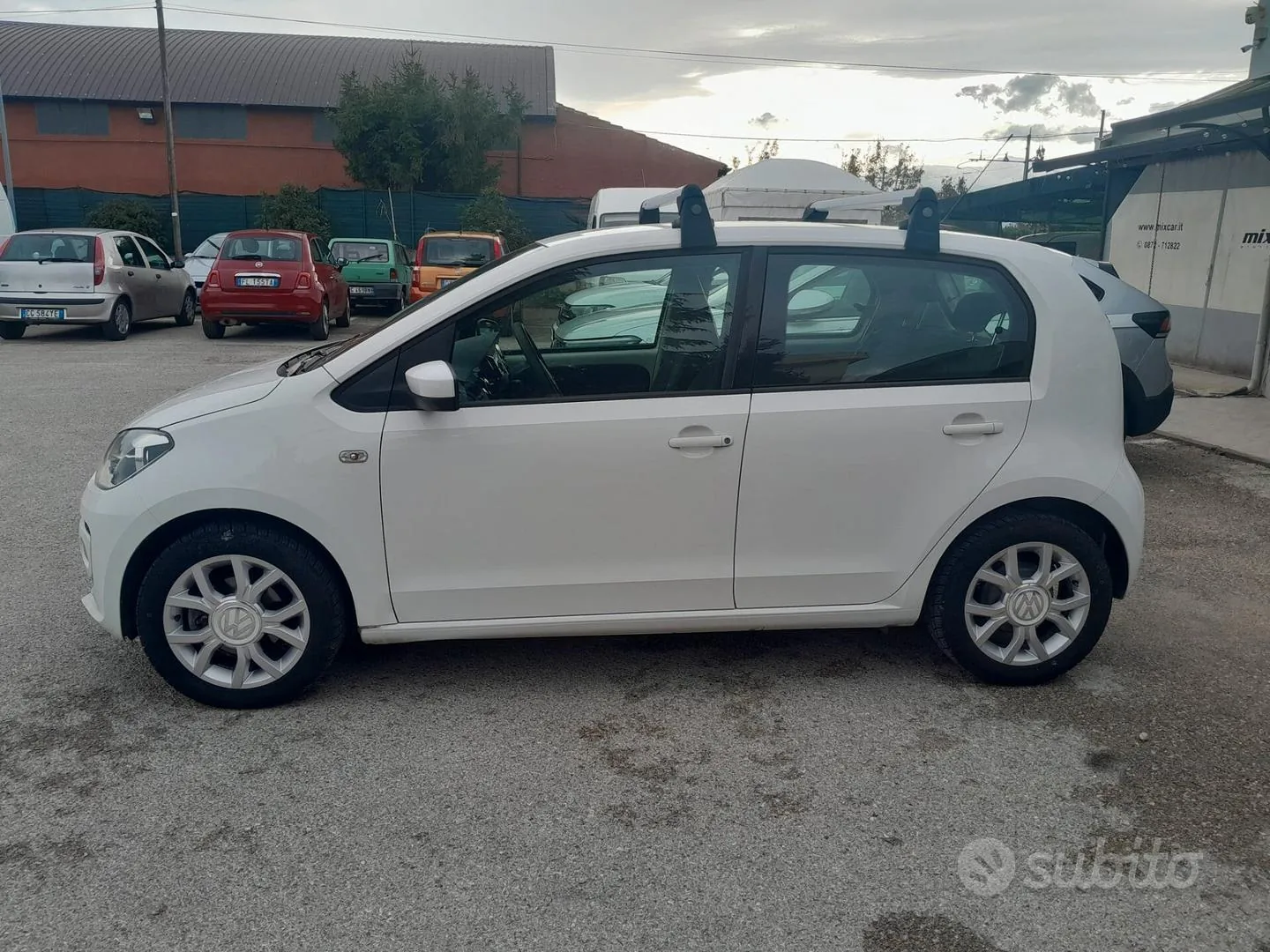Volkswagen Up 2013 photo 5