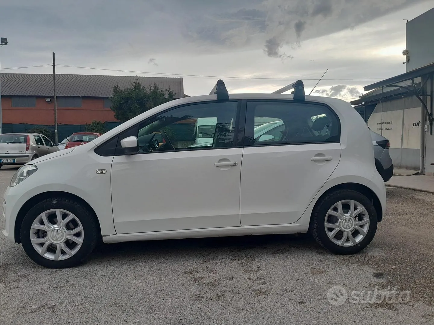 Volkswagen Up 2013 photo 3