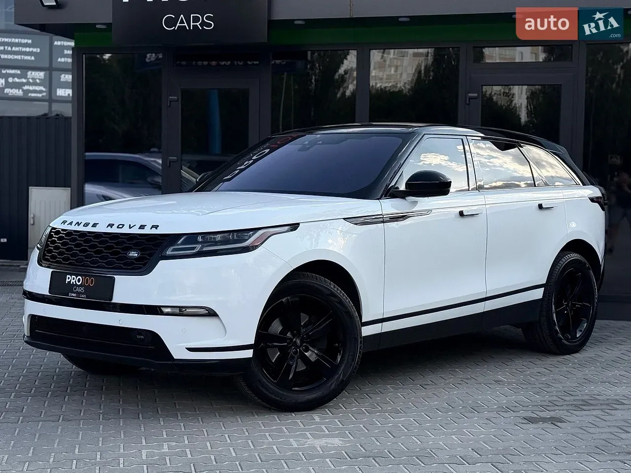 Land Rover Range Rover Velar 2017 photo 3