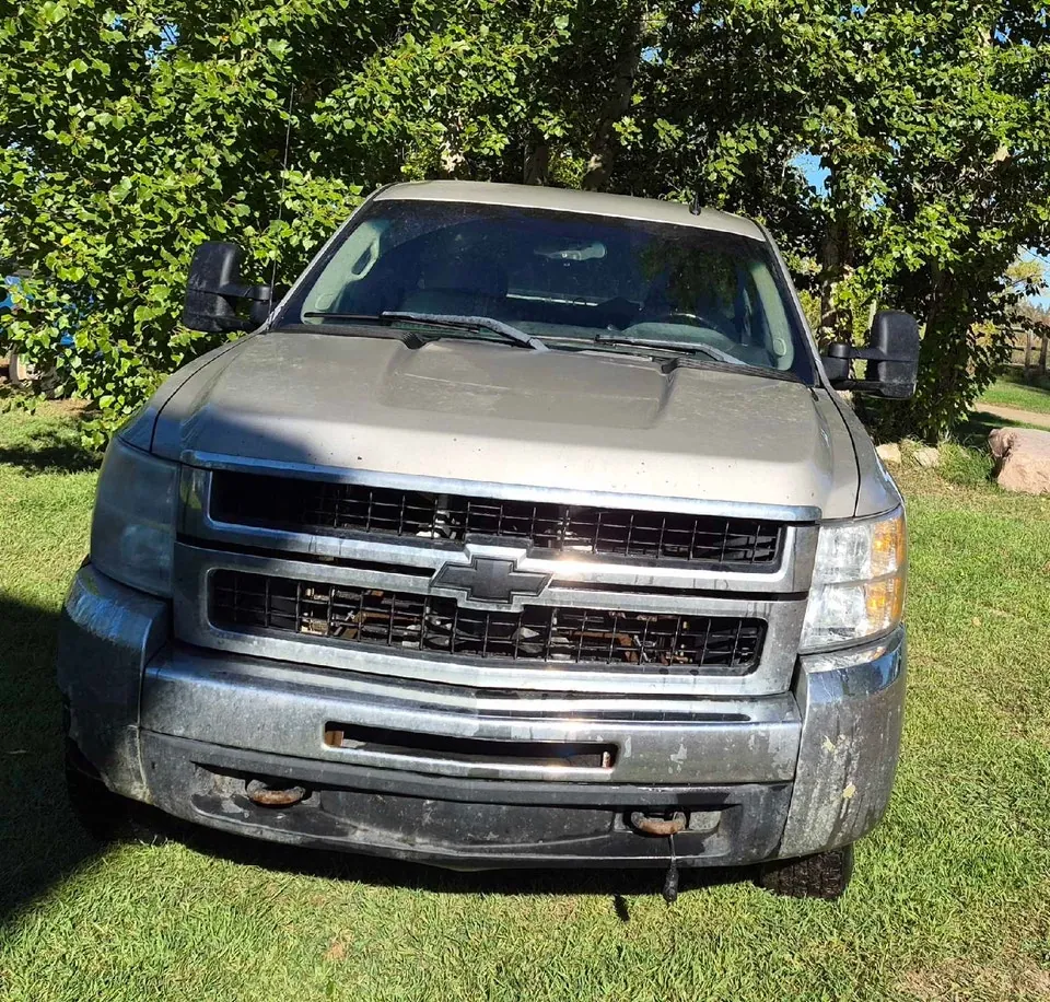 Chevrolet Silverado 2009 photo 2