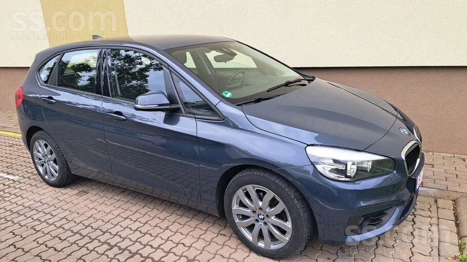 BMW 218I
