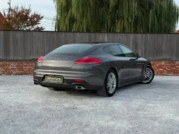 Porsche Panamera 2015 photo 2