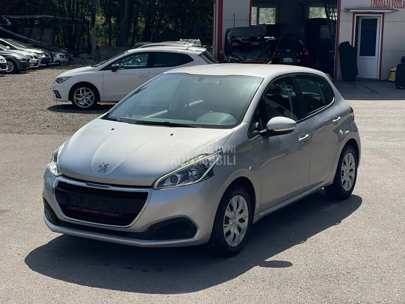 Peugeot 208 2016 photo 2