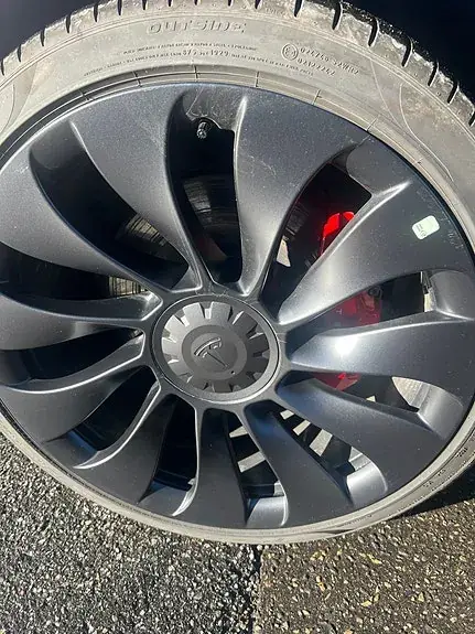 Tesla Model Y 2024 photo 3