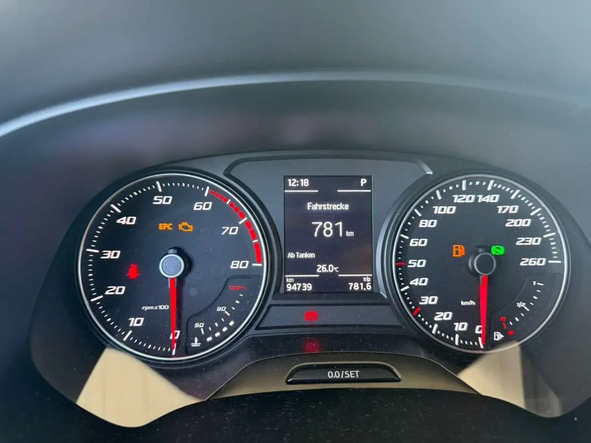 Seat Leon 2019 photo 2