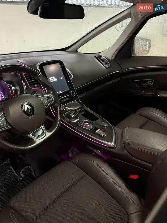 Renault Espace 2016 photo 5