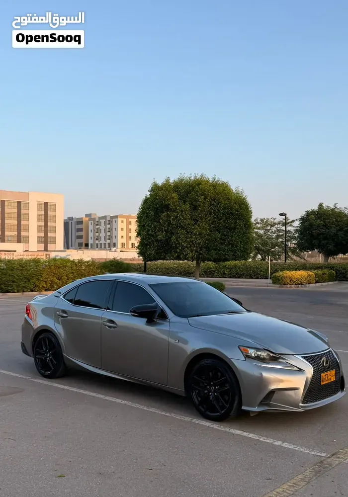 Lexus Is 2016 photo 4