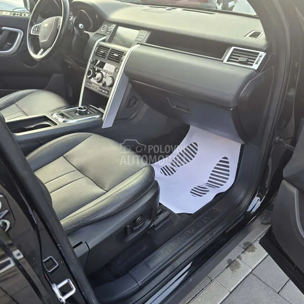 Land Rover Discovery Sport 2017 photo 4