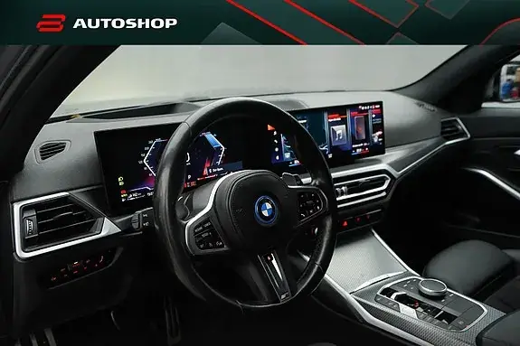 BMW 330E 2023 photo 3