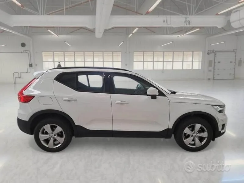 Volvo Xc40 2021 photo 2