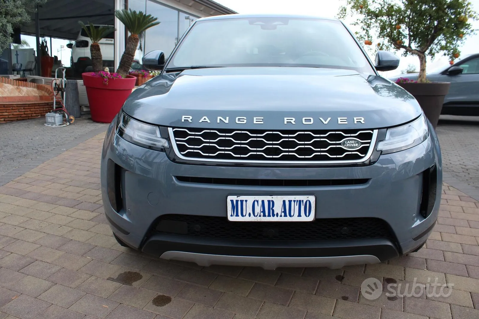 Land Rover Range Rover Evoque 2022 photo 2