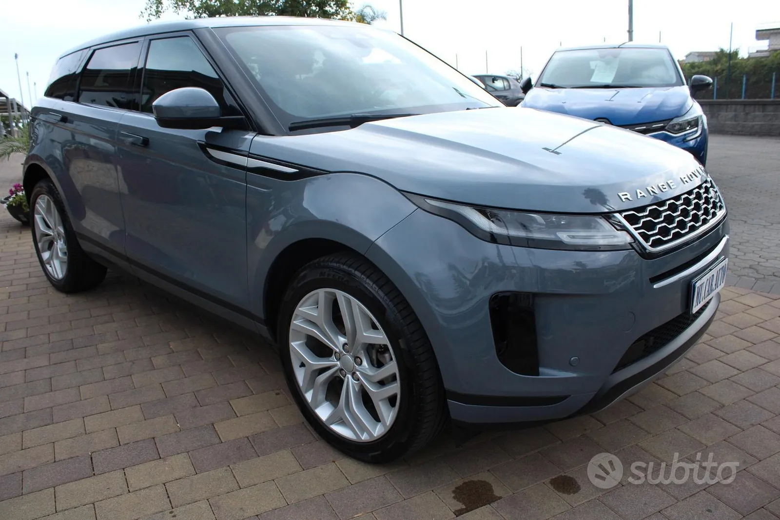 Land Rover Range Rover Evoque 2022 photo 3