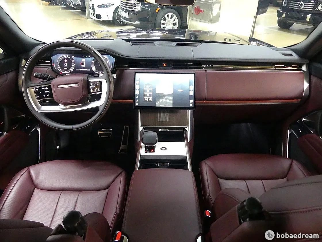 Land Rover Range Rover 2026 photo 4