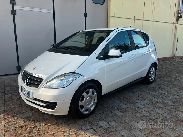 Mercedes-Benz A 160