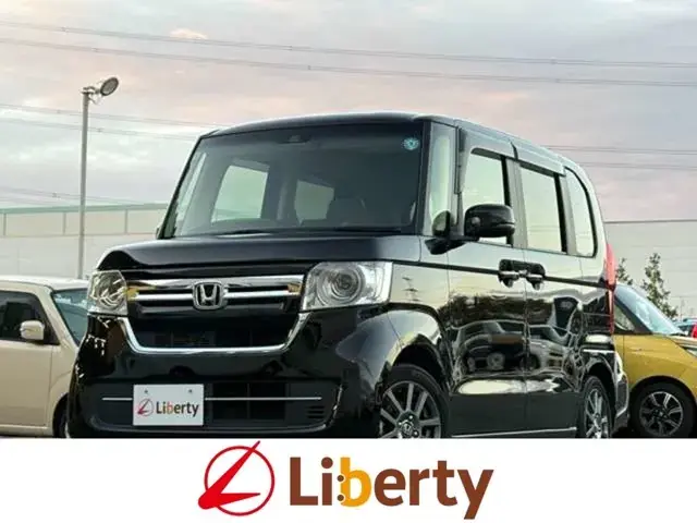 Honda N-Box 2022 photo 2