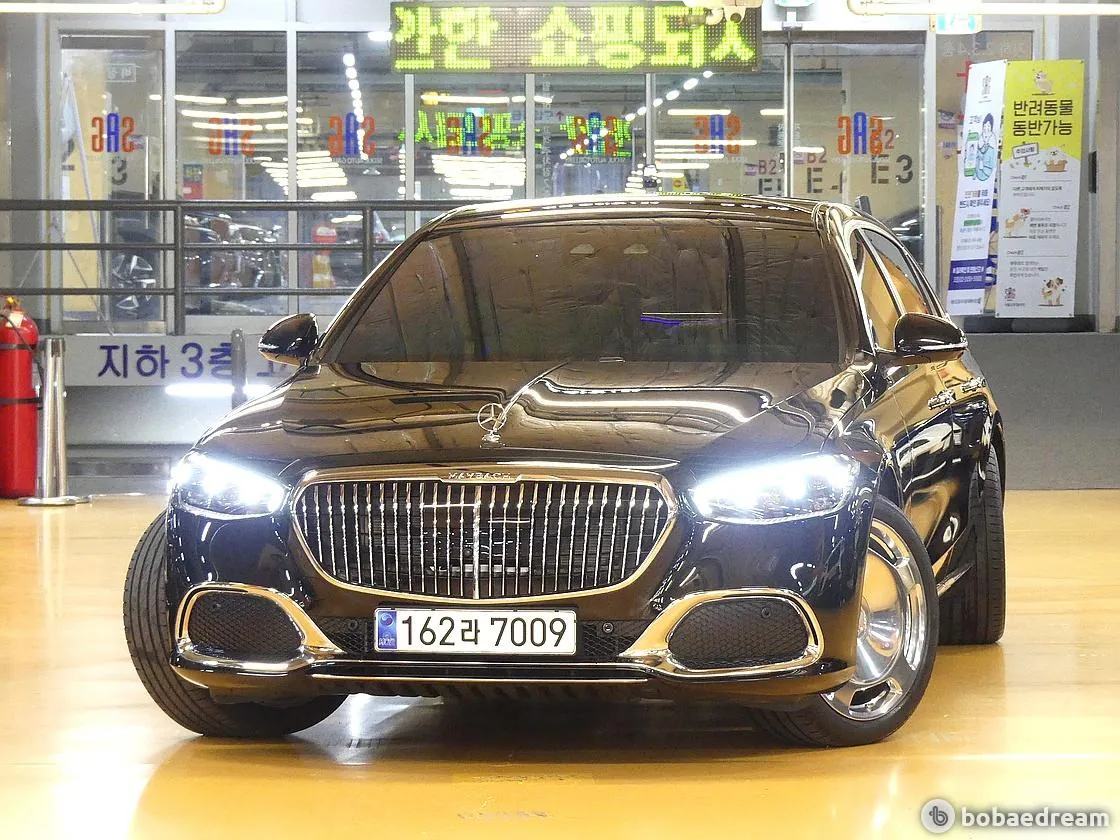 Mercedes-Benz Maybach S580