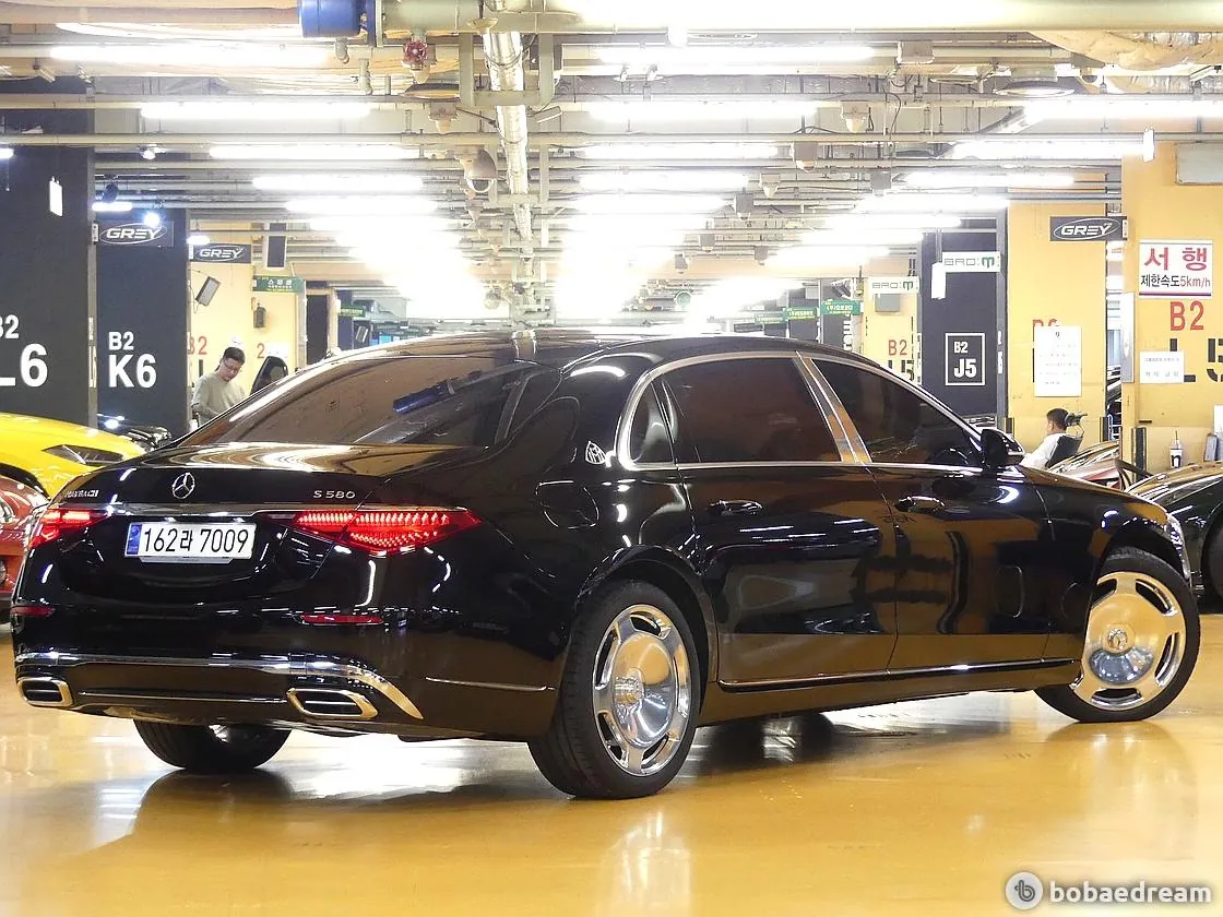 Mercedes-Benz Maybach S580 2024 photo 3