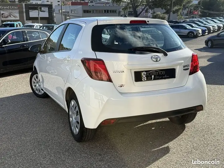 Toyota Yaris 2016 photo 4
