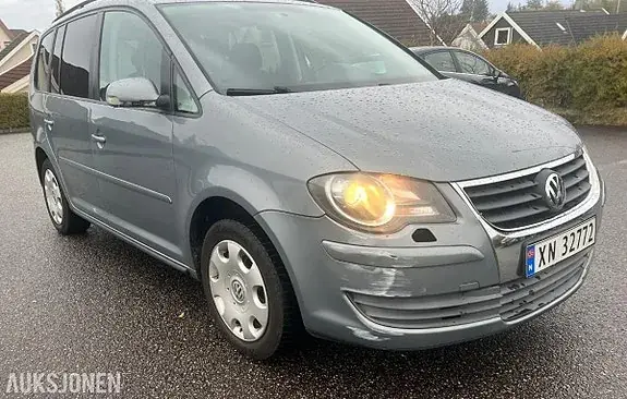 Volkswagen Touran 2008 photo 3