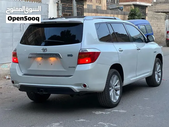 Toyota Highlander 2010 photo 3