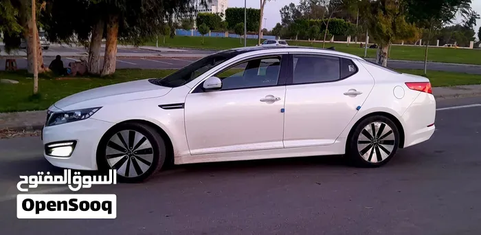 Kia K5 2013 photo 2