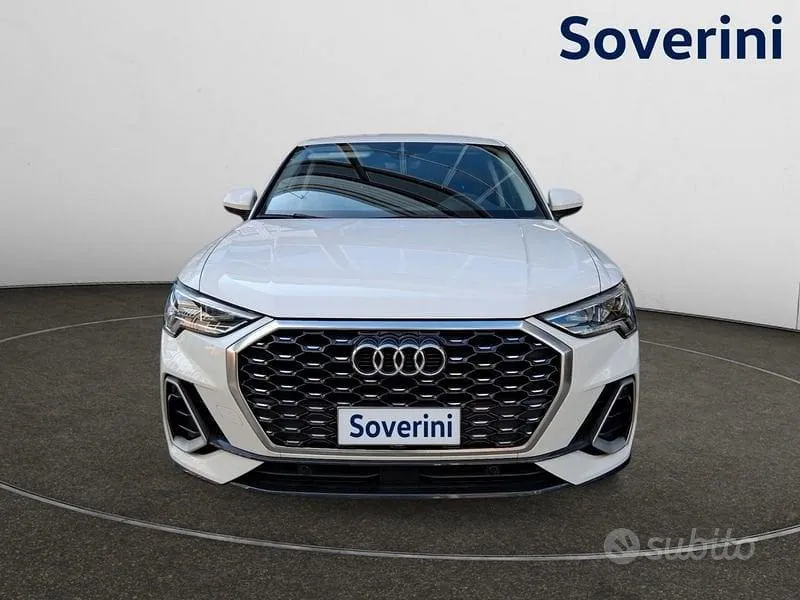 Audi Q3 2022 photo 4