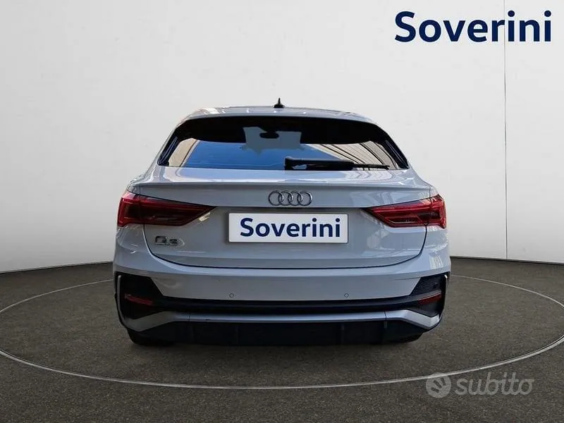 Audi Q3 2022 photo 5