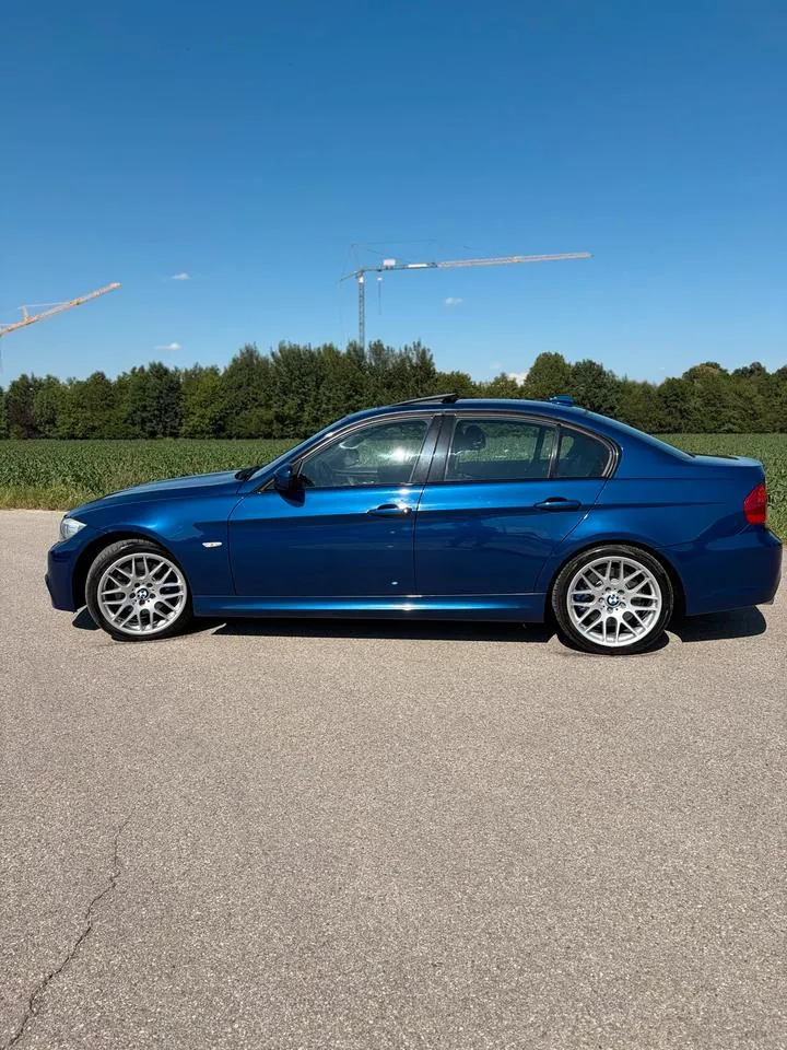BMW E90