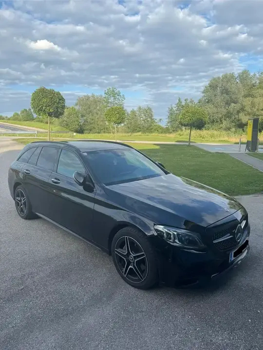 Mercedes-Benz C-Class 2019 photo 3