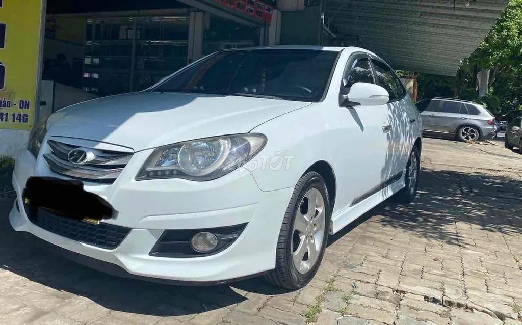 Hyundai Avante 2011 photo 4