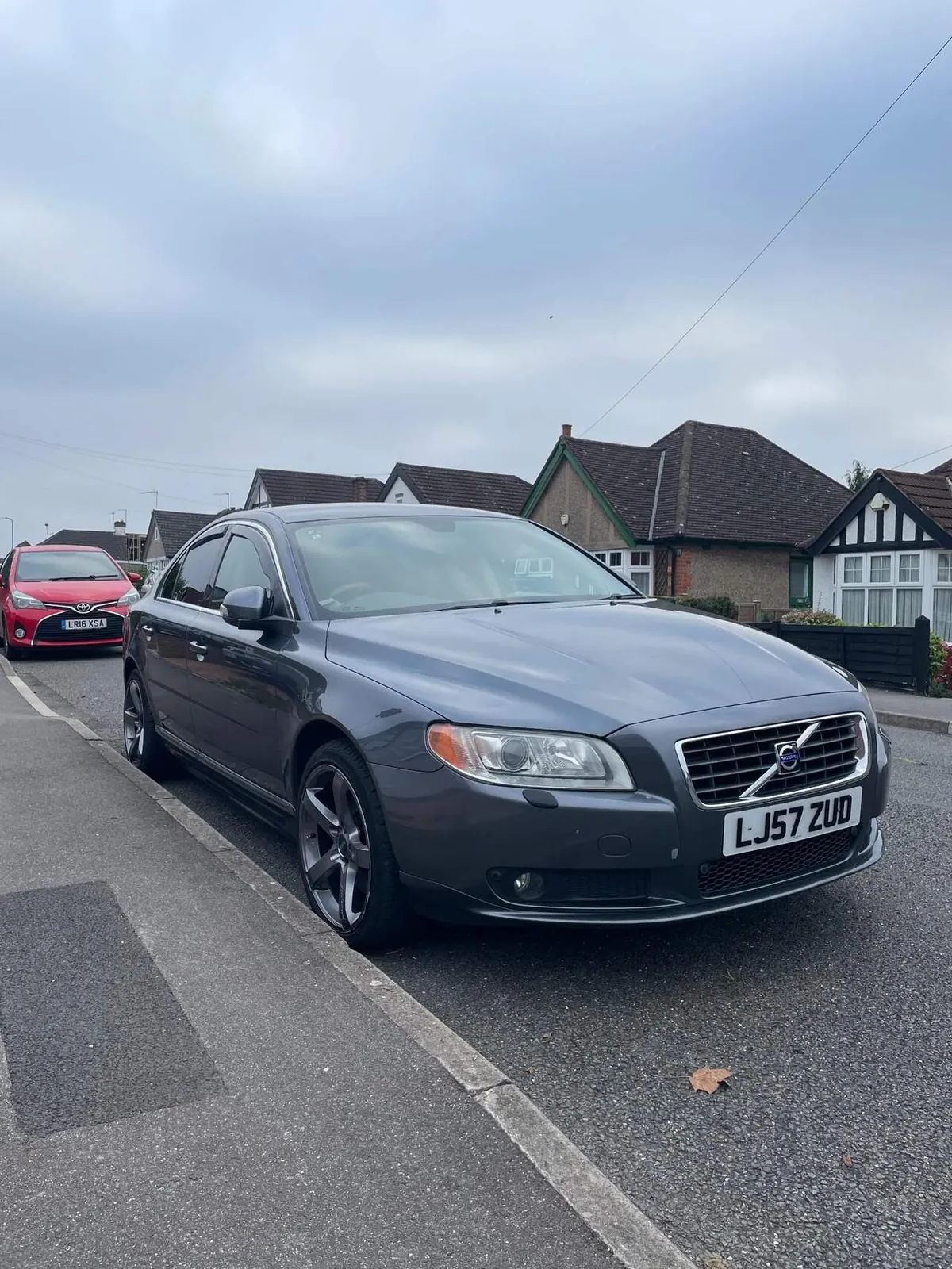 Volvo S80 2011 photo 2