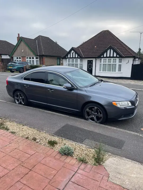 Volvo S80