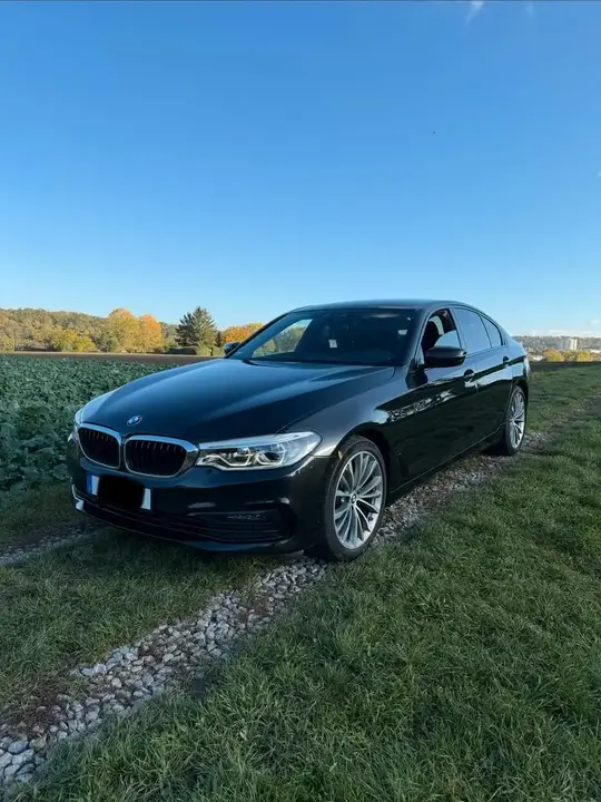 BMW 520I