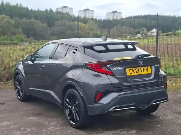 Toyota C-Hr 2021 photo 2