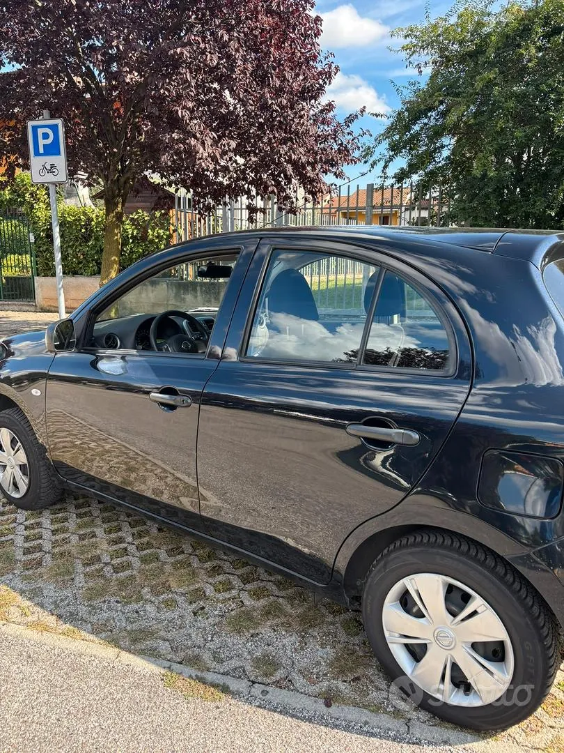 Nissan Micra 2013 photo 5