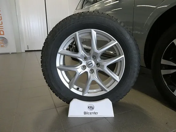 Volvo Xc60 2024 photo 2