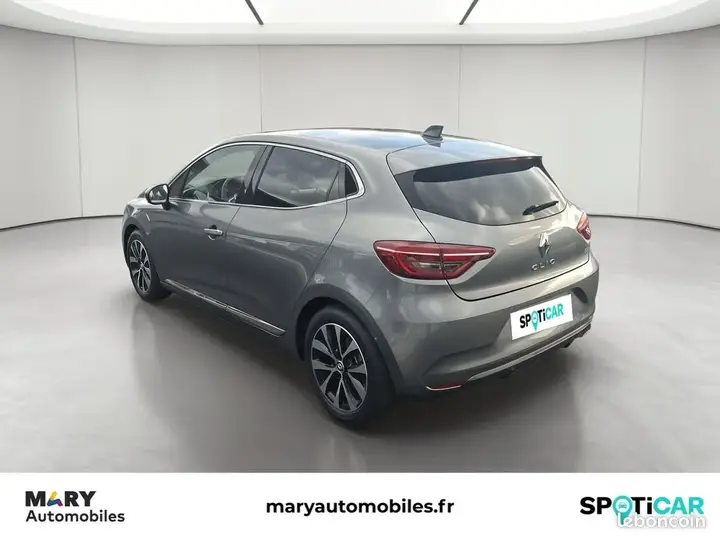 Renault Clio 2022 photo 3