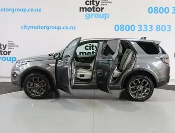 Land Rover Discovery Sport 2018 photo 4