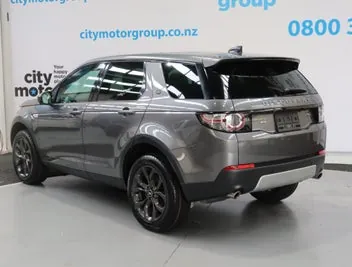 Land Rover Discovery Sport 2018 photo 3