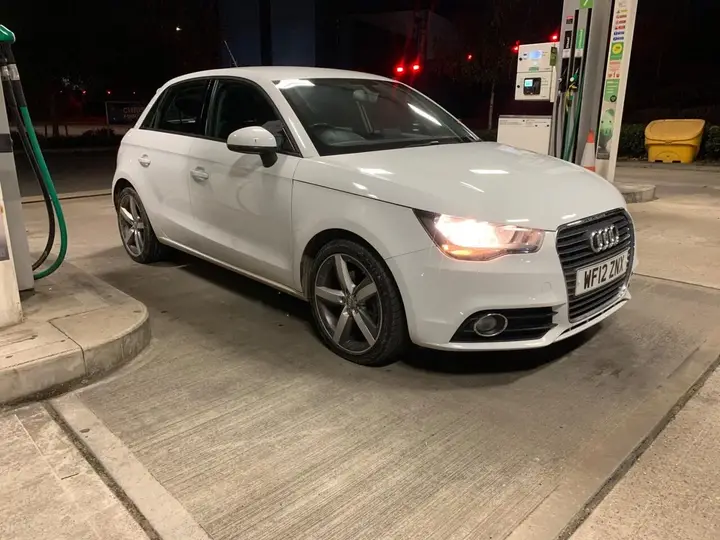 Audi A1 2012 photo 3