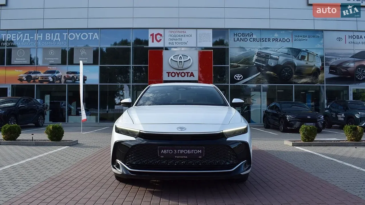 Toyota Crown 2024 photo 5
