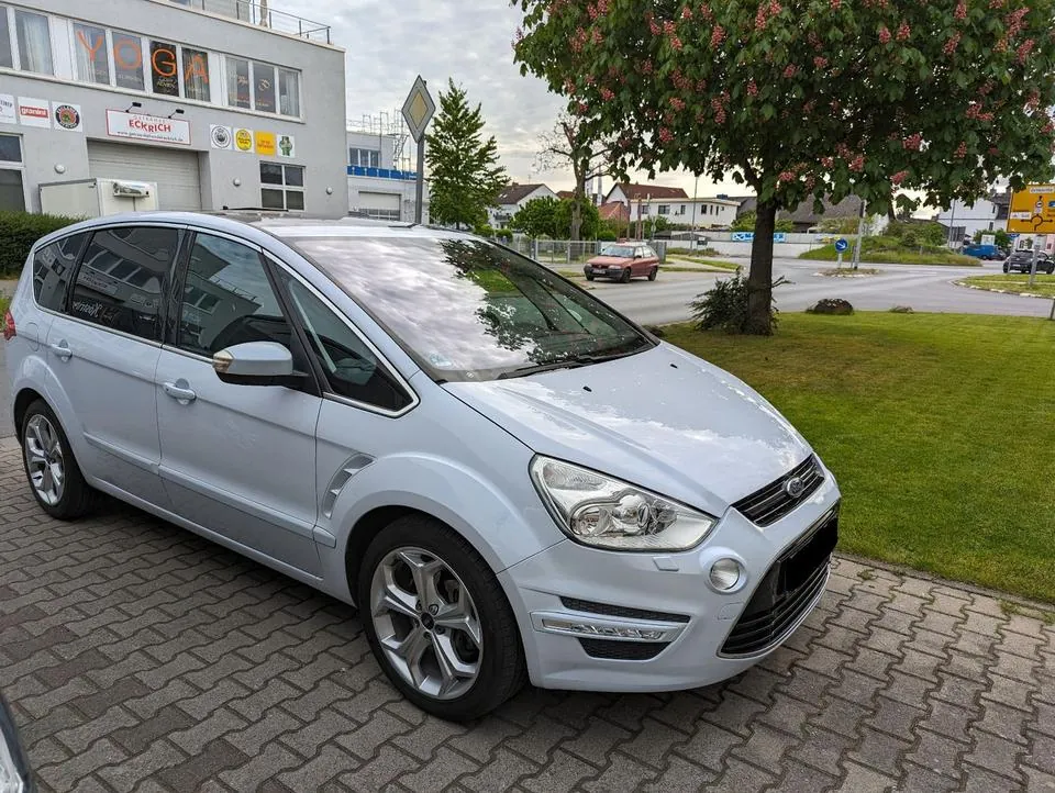 Ford S-Max