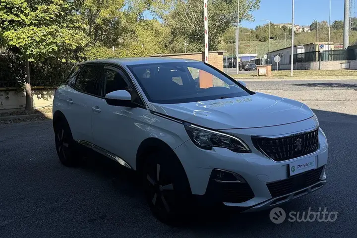 Peugeot 3008 2019 photo 3