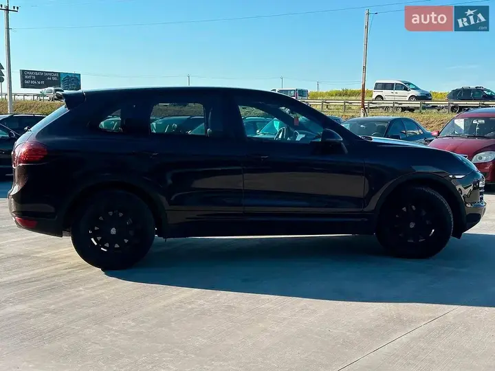 Porsche Cayenne 2013 photo 4