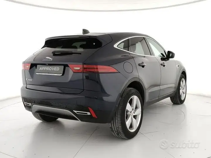 Jaguar E-Pace 2021 photo 2