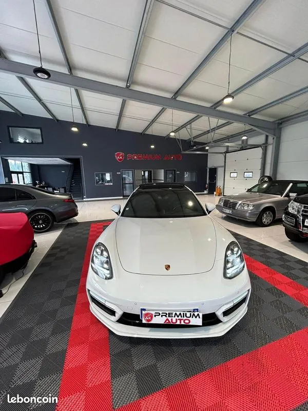 Porsche Panamera 2021 photo 3