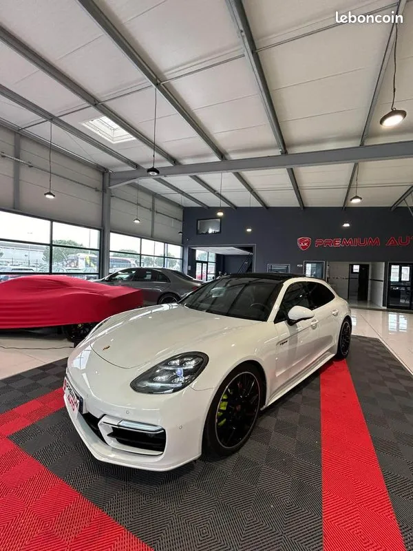 Porsche Panamera 2021 photo 2