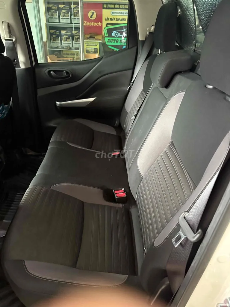 Nissan Navara 2024 photo 4