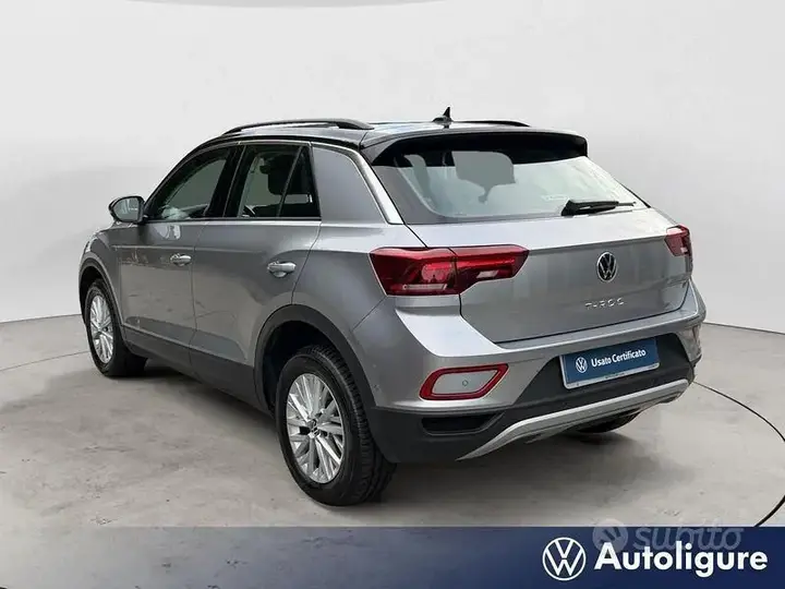 Volkswagen T-Roc 2023 photo 3