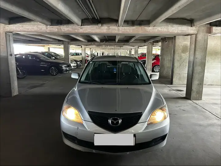 Mazda Mazda3 2008 photo 2